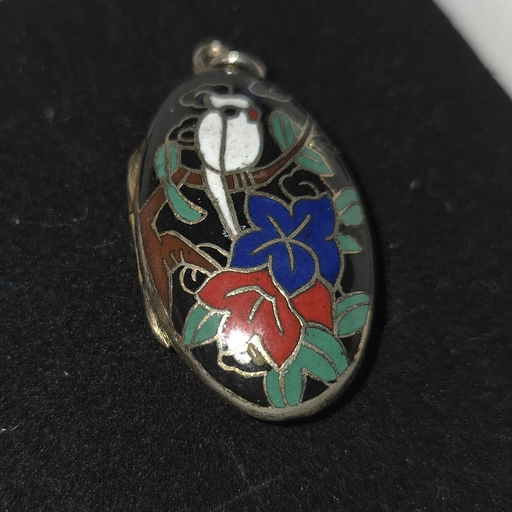 Cloisonné Pendant Locket with Bird Design - Picture 4 of 4